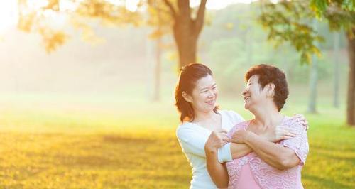 重建与妻子家人的联系，共同应对疾病困境（如何化解误解与冷漠）