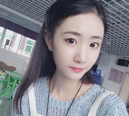 女朋友嫌我不够关心她怎么办？如何证明我对她的爱？